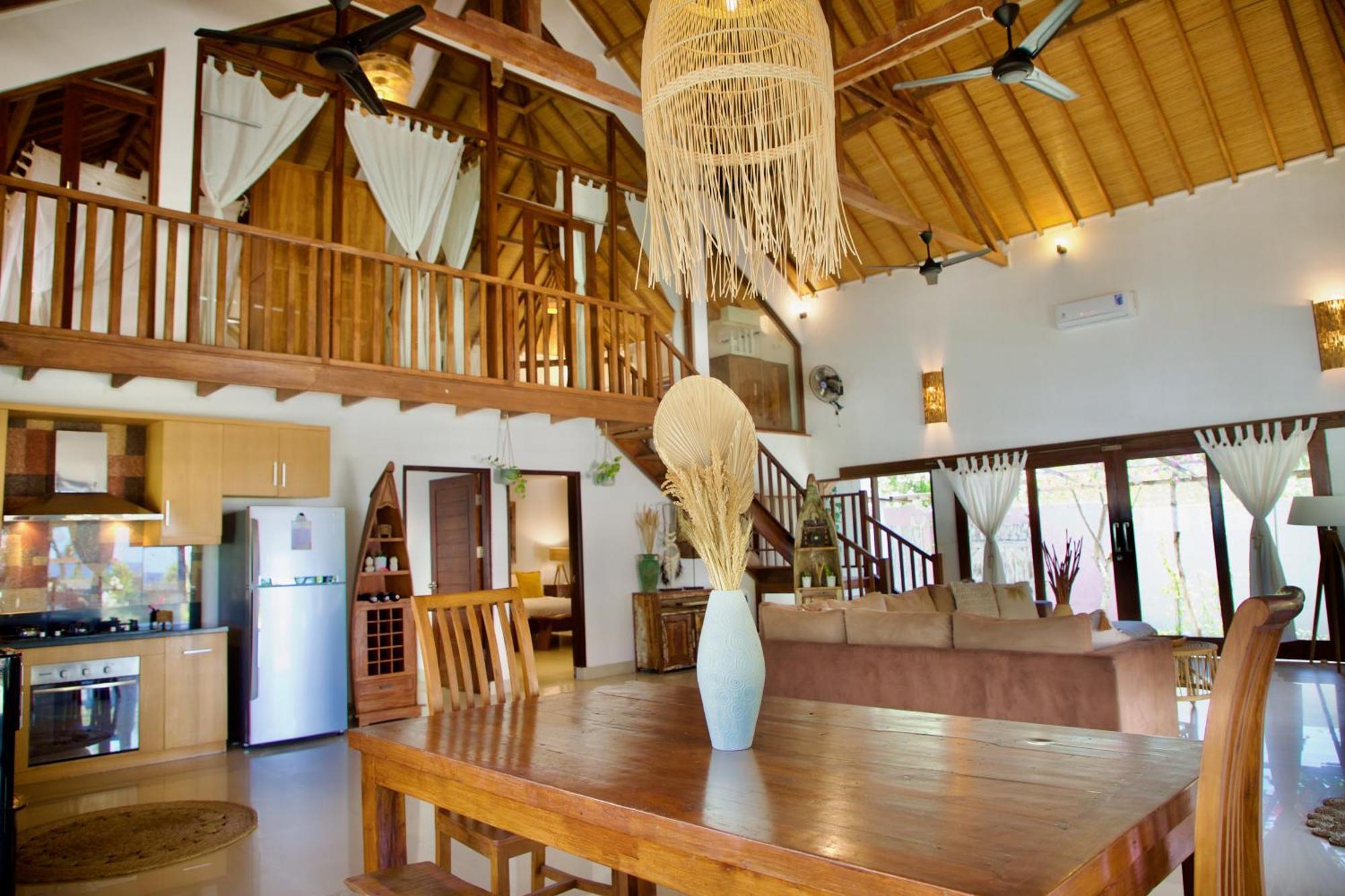 Villa Sunset Beach Гили Траванган Экстерьер фото